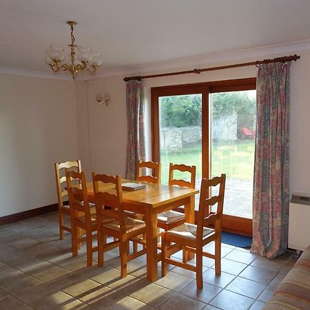 Tyddyn Crwn Country-House Apartments Beaumaris Bagian luar foto